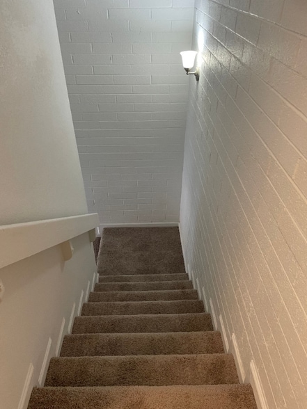 Building Photo - 1815 W Tuckey Ln