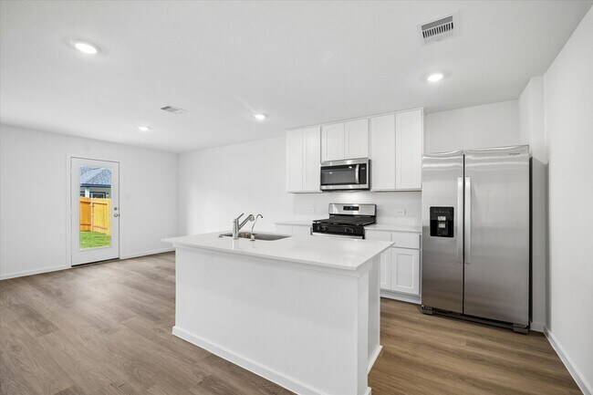 Building Photo - 12010 Noble Heart Dr