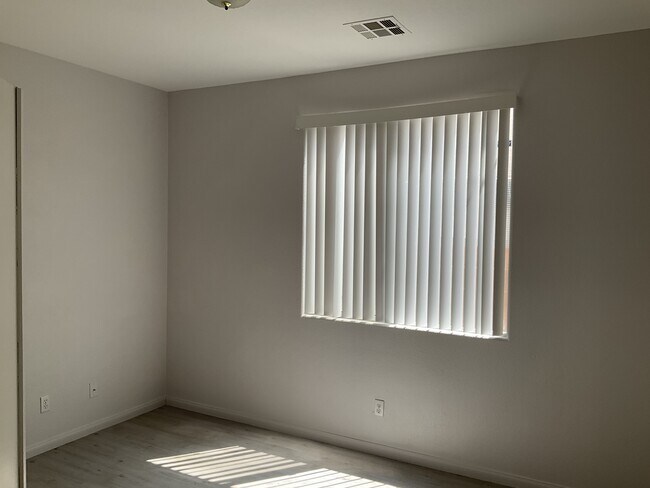 Building Photo - 9575 Windborne Ave