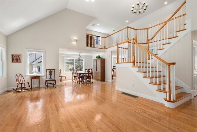 Building Photo - 3 Summerland Way