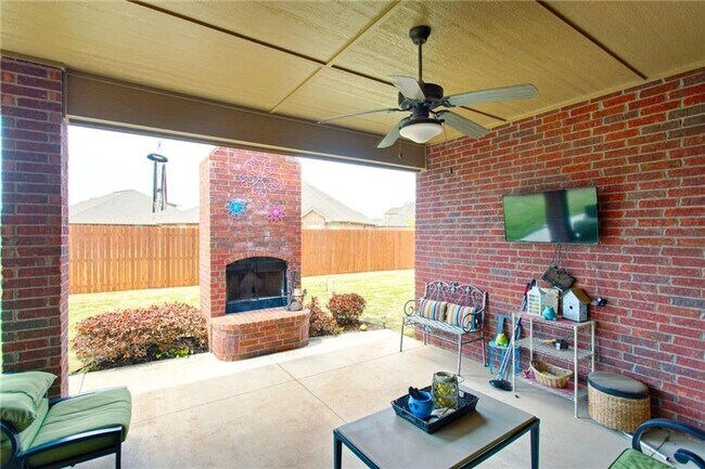 Building Photo - Deer Creek Schools- Gated Community