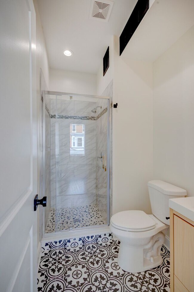 Building Photo - Newly Renovated 6 Bedrooms / 4 Bathrooms at Norris St