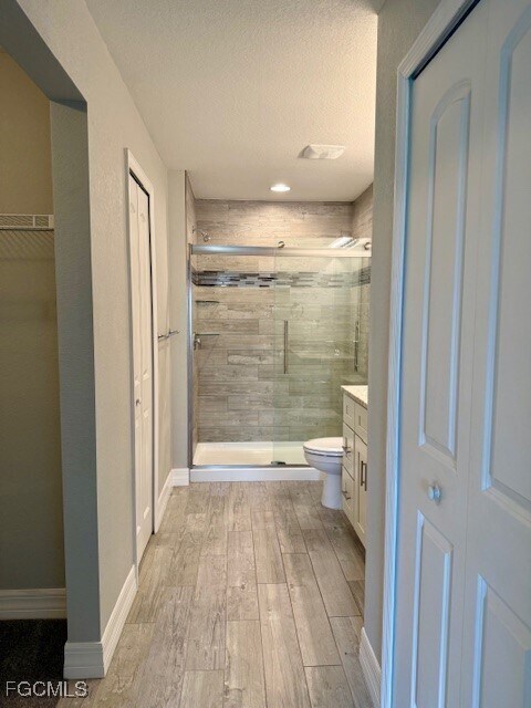 Building Photo - 606 NE 16th Terrace