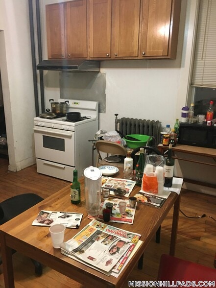 Building Photo - 16 Copenger St