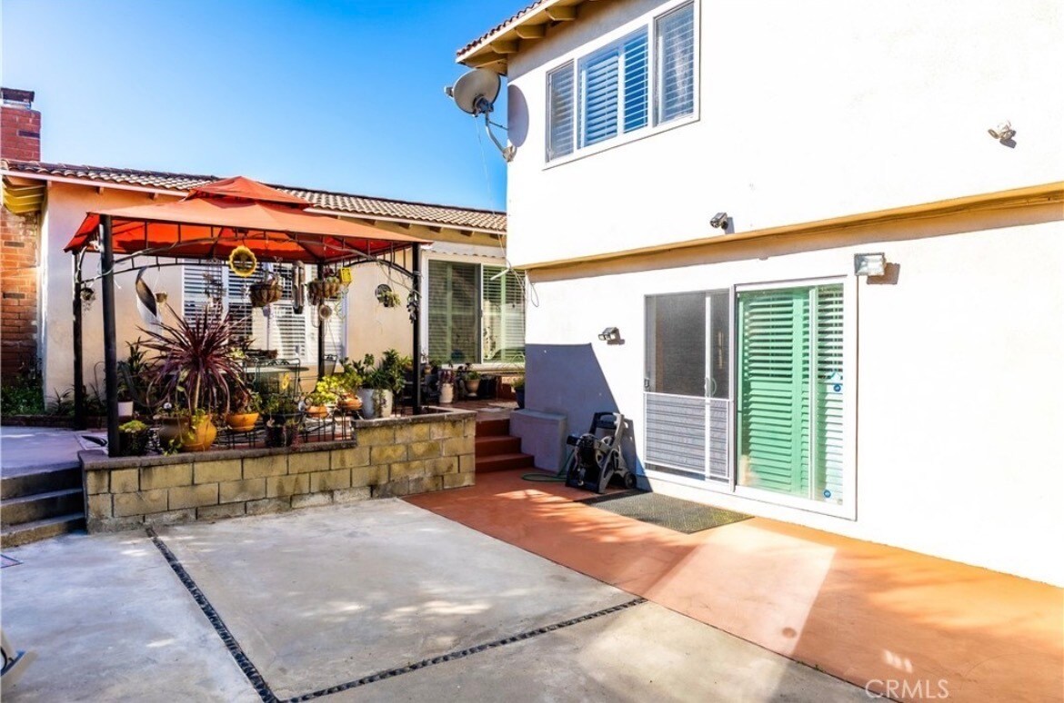 Building Photo - 24314 Berendo Ave