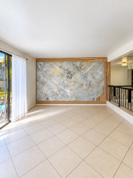 Building Photo - 666 Lake Villas Dr