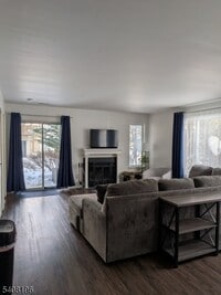 Building Photo - 91 Falcon Ridge Way N