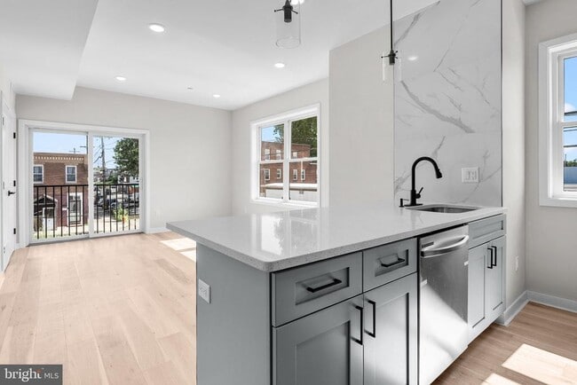 Building Photo - 2801 Winton St