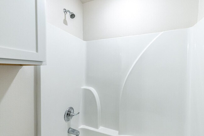 Building Photo - 5527 121st St