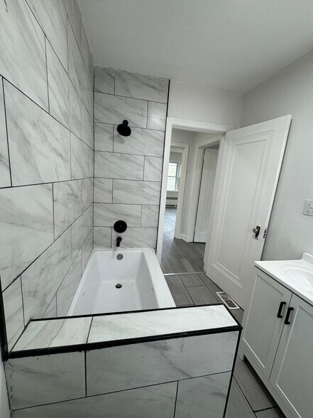 Building Photo - 3419 Grover St