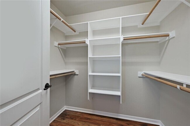 Building Photo - 119 Legends of Hutto Tr