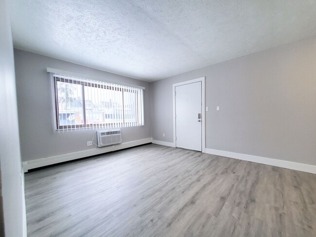 Interior Photo - Smartland One-3-One Apartments