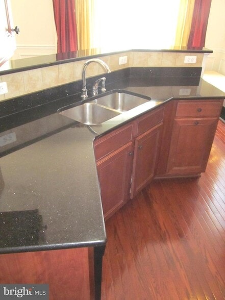 Building Photo - 2511 Pascal Pl