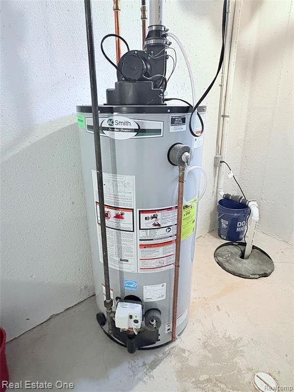 Building Photo - 6178 Elarz Dr