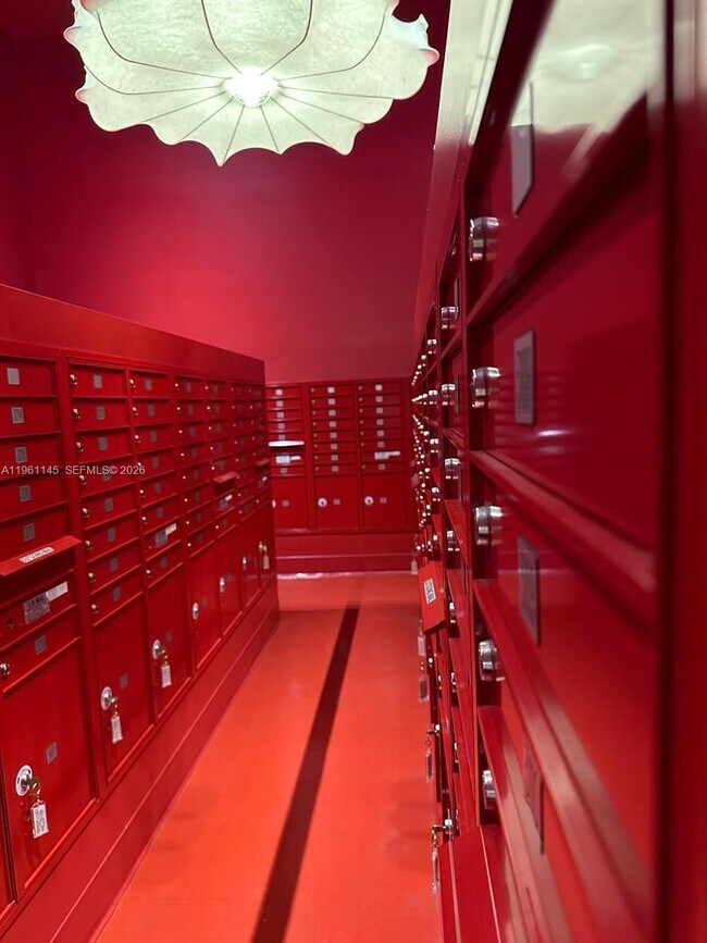 Building Photo - 1600 NE 1st Ave