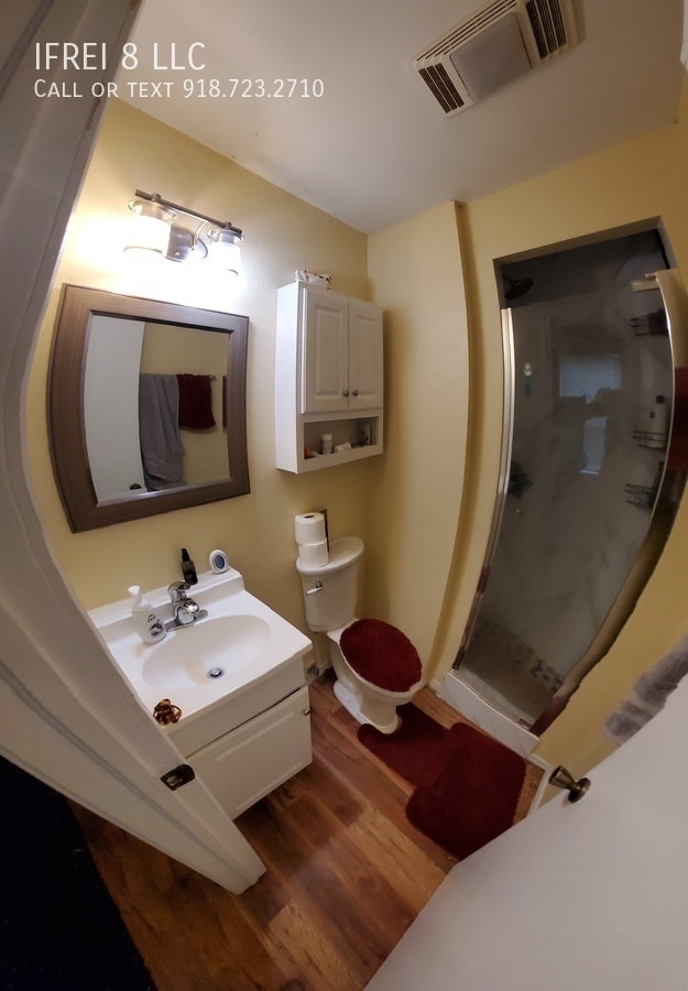 Building Photo - 1435 S 124th E Ave