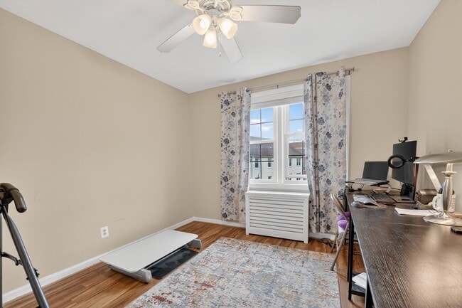 Building Photo - 2208 Colston Dr