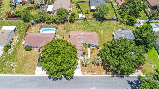 Building Photo - 5126 Martinique Dr