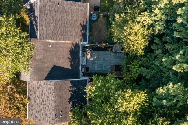 Building Photo - 10603 Tuppence Ct