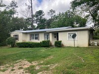 Building Photo - 4 Bed 2 Bath House on Mayo St, available A...