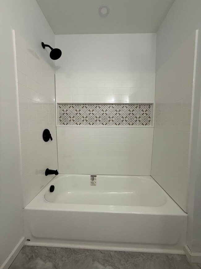 Building Photo - 2 Bedroom/2 Bath Home in Wadesboro