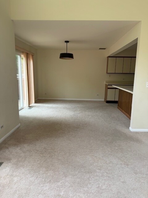 Building Photo - 600 Sturnbridge Ln