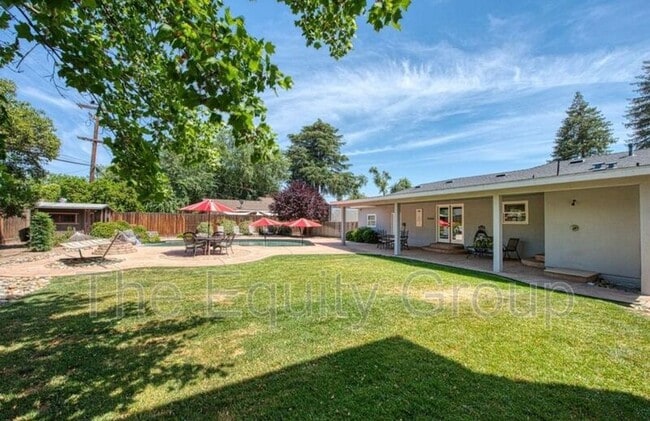 Building Photo - 2148 E College Ave