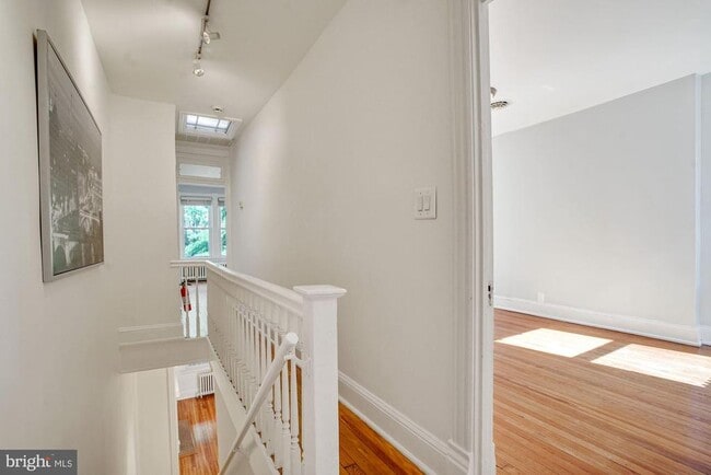 Building Photo - 426 Shepherd St NW
