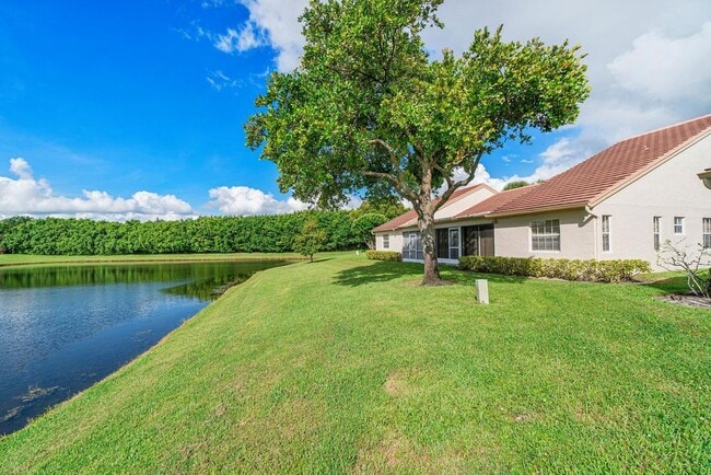 Building Photo - 7922 Sandy Pointe Dr