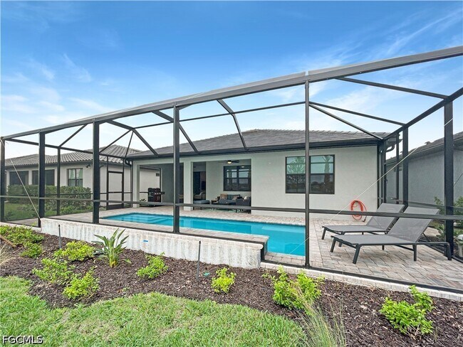 Building Photo - 2057 Yellowfin Cir