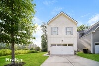 Building Photo - 8 E Newnan Rd