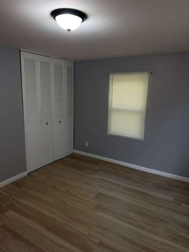 Building Photo - Freshly Updated Florissant Rental – Perfect for Families!