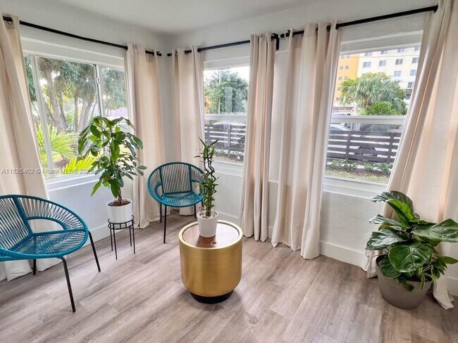 Primary Photo - 1027 NW 55th St