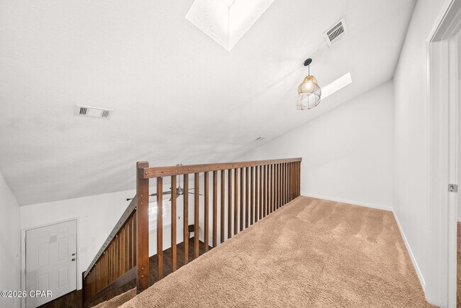 Building Photo - 6504 N Lagoon Dr