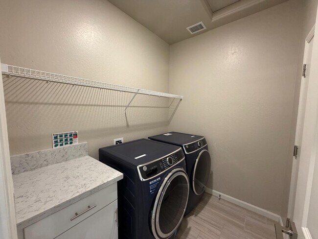 Building Photo - 660 Atlantica Dr S