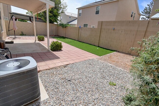 Building Photo - 4 Bedroom Home in Rio Rancho