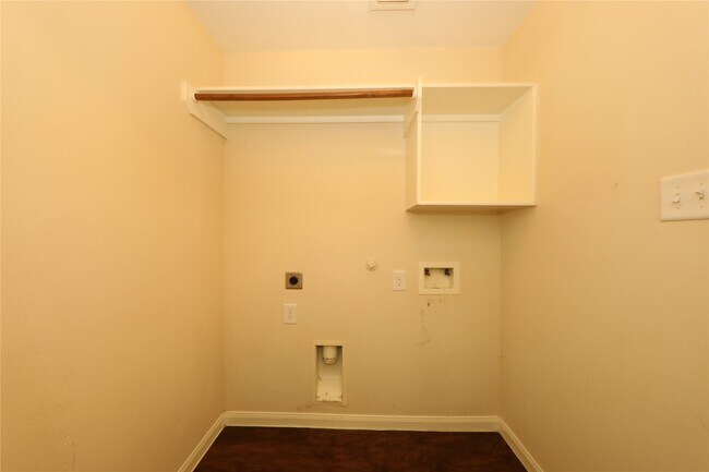 Building Photo - 21430 Palma Grove Way