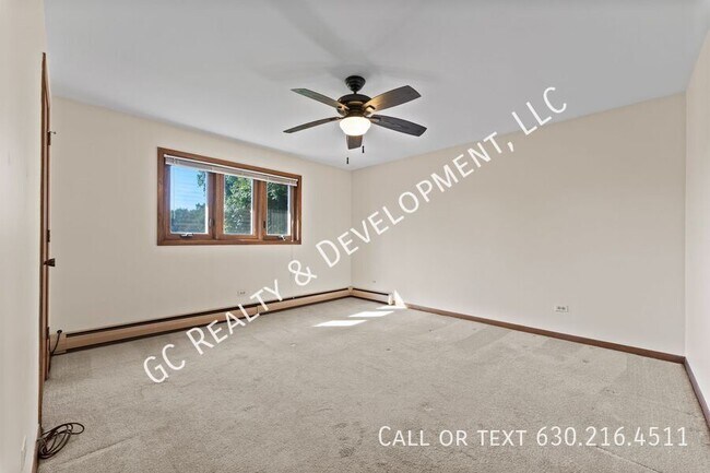Building Photo - 1513 N La Grange Rd