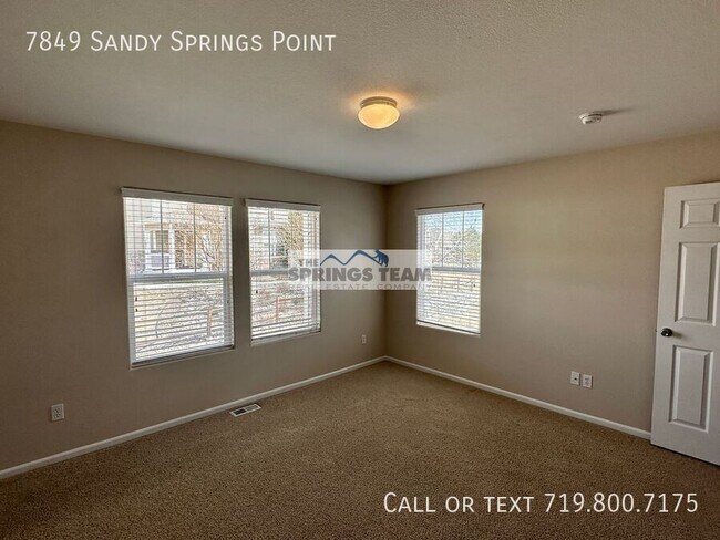 Building Photo - 7849 Sandy Springs Point