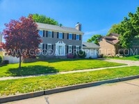 Building Photo - 4 Bedroom 2 car garage home in Clive