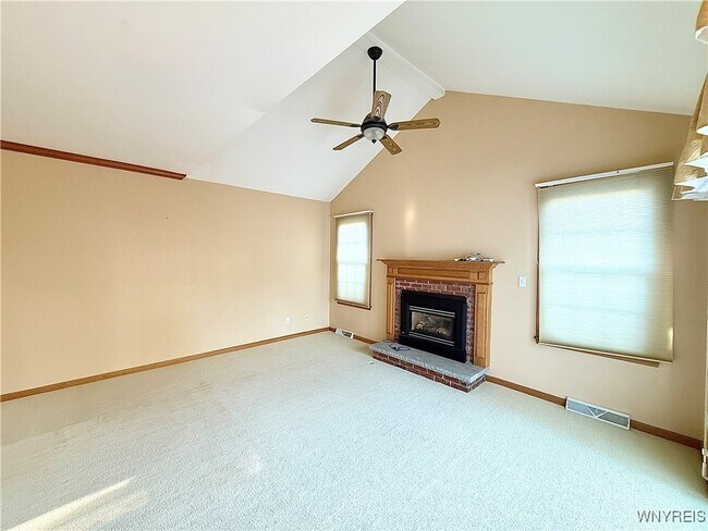 Building Photo - 1 Monta Vista Ct