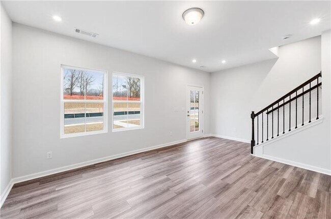 Building Photo - 2210 Whistler Wy NE