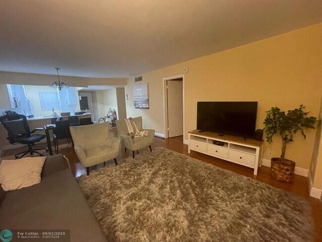 Building Photo - 2828 Casita Way