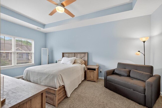 Building Photo - 256 Valley Xing