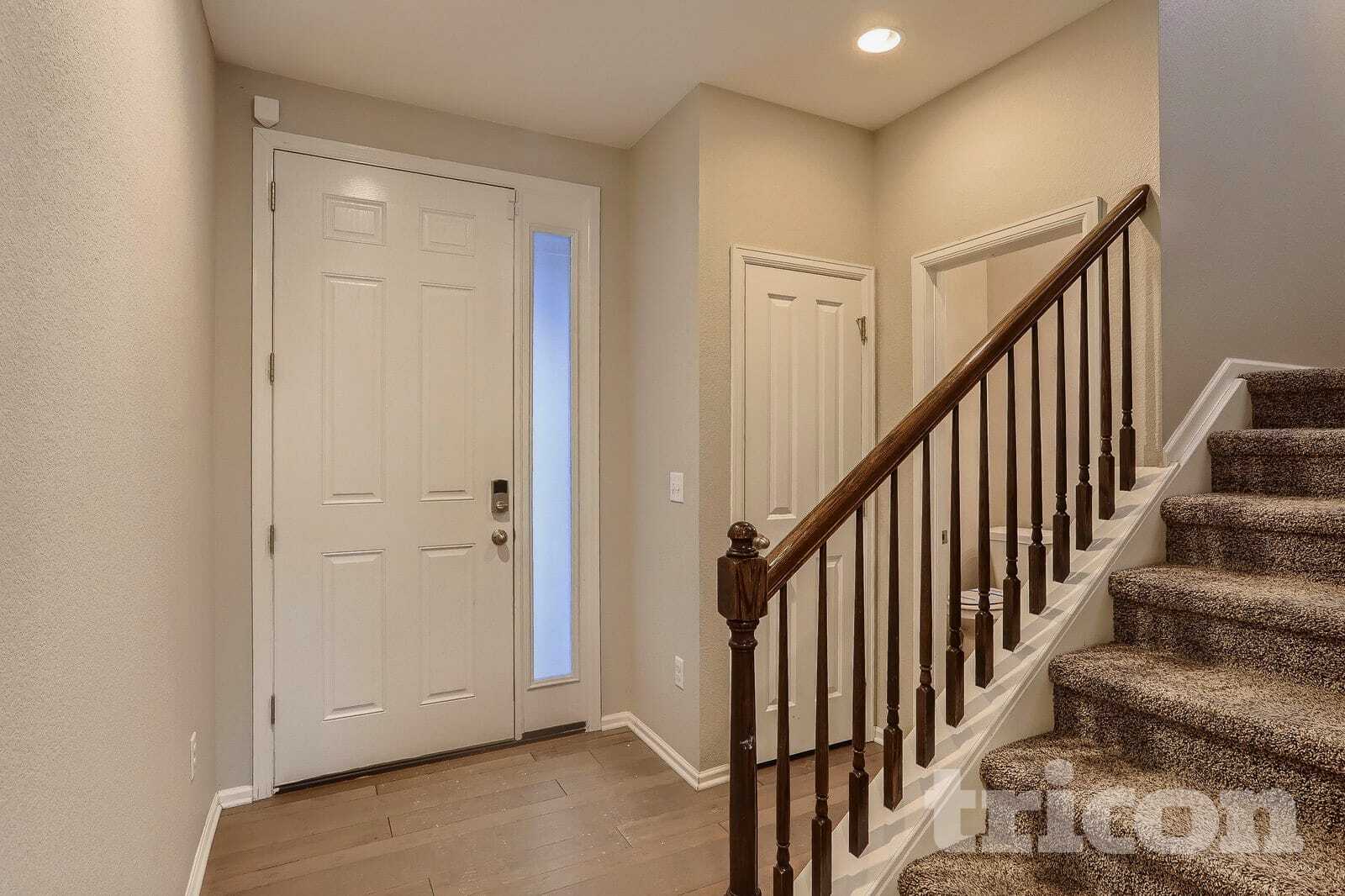 Building Photo - 555 N Kewaunee Way