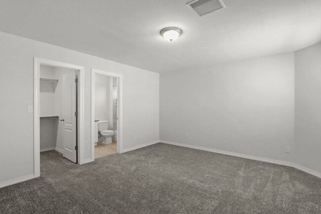Building Photo - 4-Bed, 3.5-Bath Home in 79928