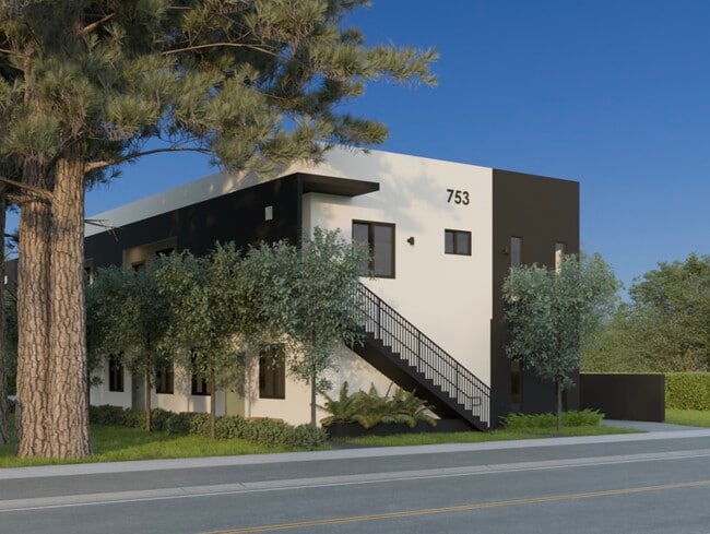 Building Photo - 753 NW 30th St