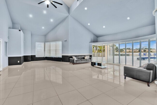 Building Photo - 3429 NW 44th St