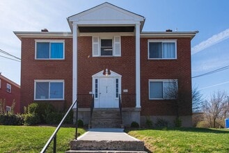 Building Photo - 2739 W North Bend Rd