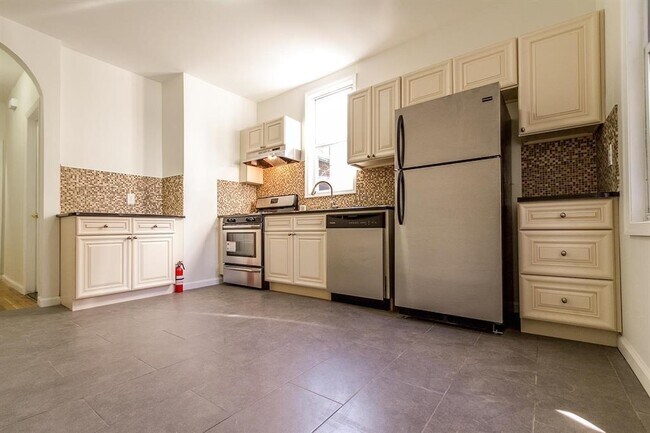 Building Photo - 86 Highwood Terrace